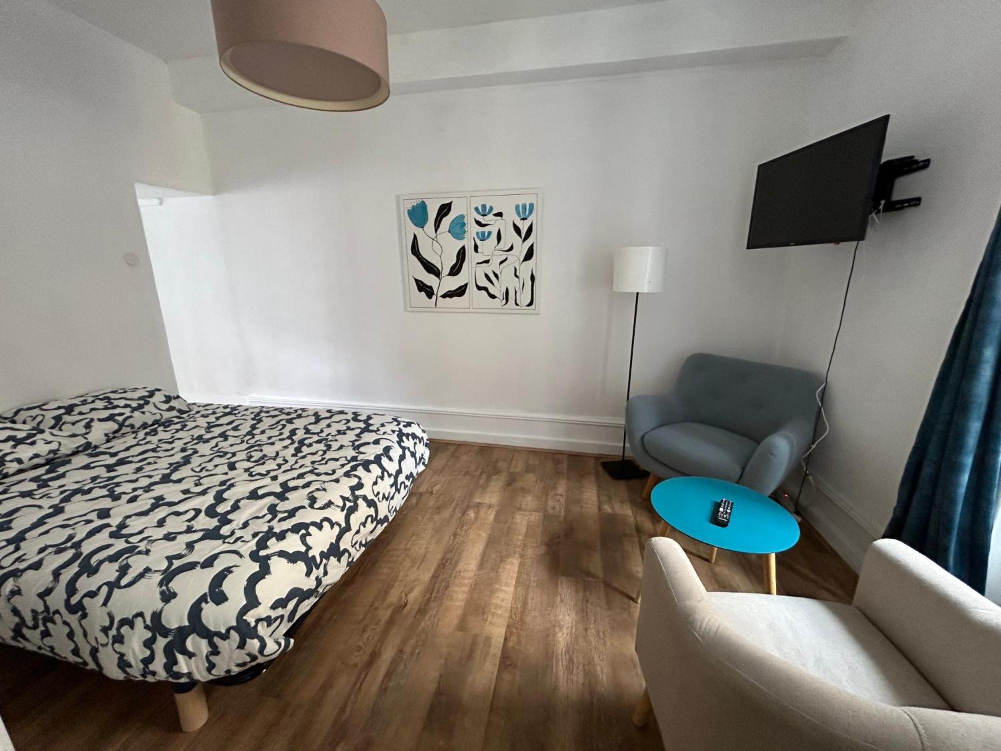 Appartement Cosy Charme Ancien Thizy-les-Bourgs